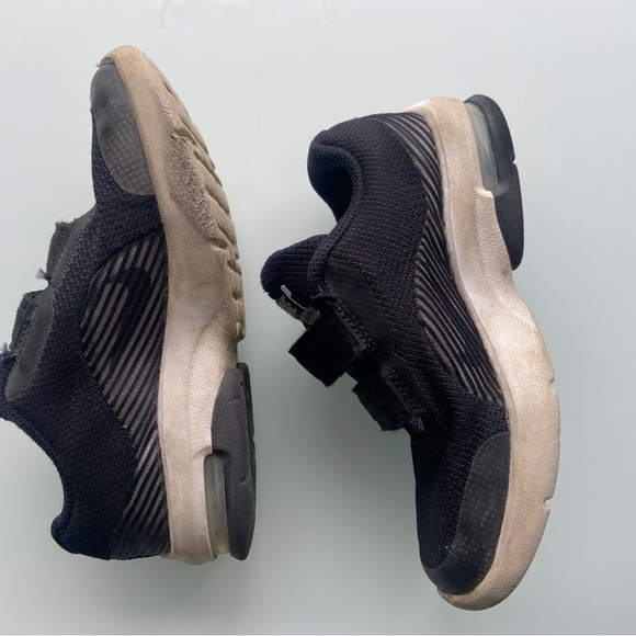 Nike Air Max - Picture 2 of 4